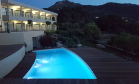 Installation Piscines Coques Polyester Piscines En Corse02