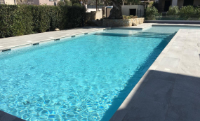 Installation Piscines Coques Polyester Piscines En Corse03